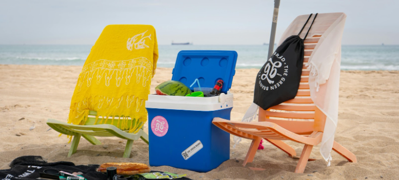 Pack Your Beach Bag and Your Cooler — We're Going to the Beach